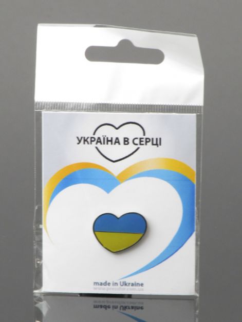 Значок Україна в серці