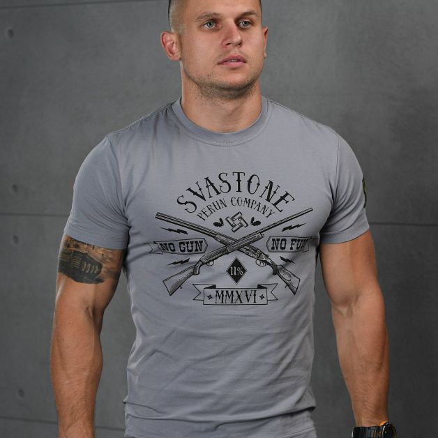 SvaStone футболка No Gun No Fun сіра