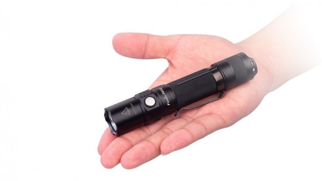 Fenix фонарь PD32